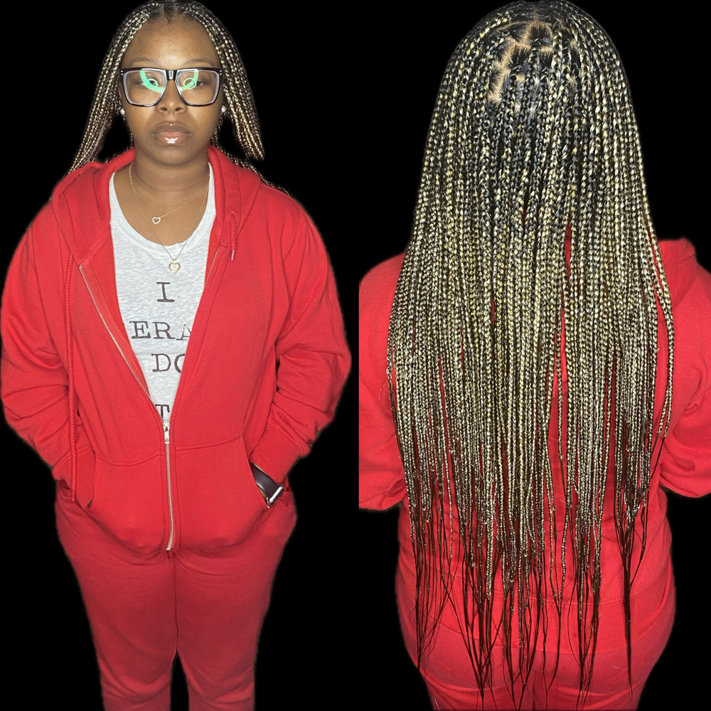 Knotless Braids (Medium)