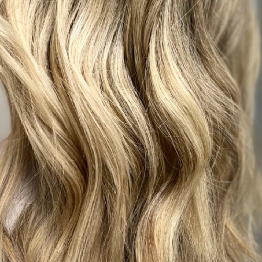 Gloss Stand Alone Service at Beachy Blondes By Ashley Rose in Jacksonville, FL