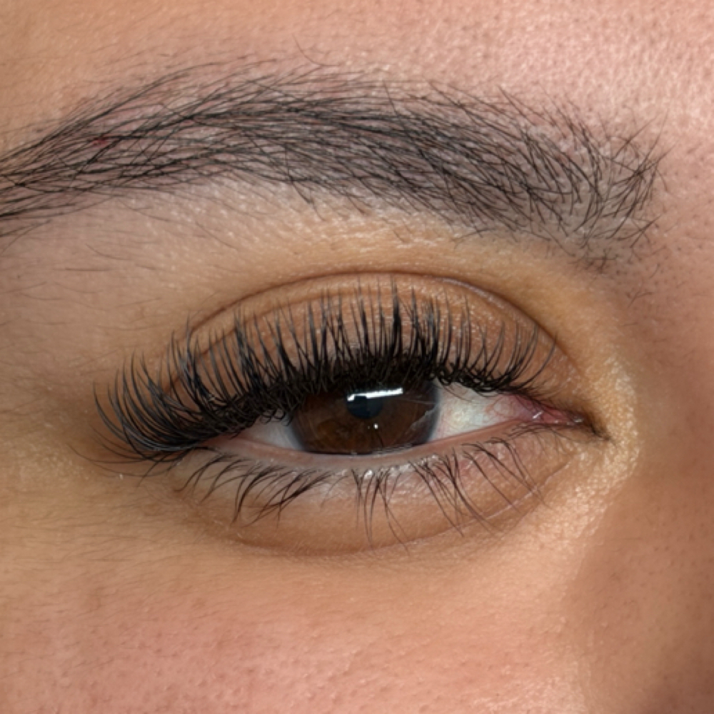 Classic Lashes at DesireLuxe Lashes in Fort Washington, MD