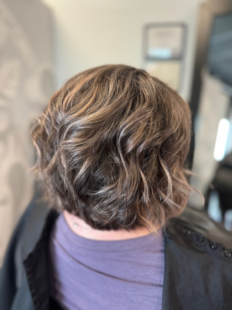 woman's haircut
