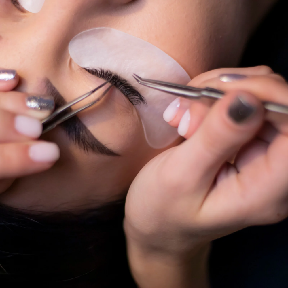 Eyelash Extension Removal