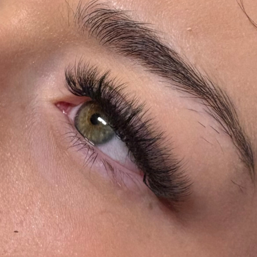 Lash Extentions at LAURIN’S LASHES in Saint Clairsville, OH