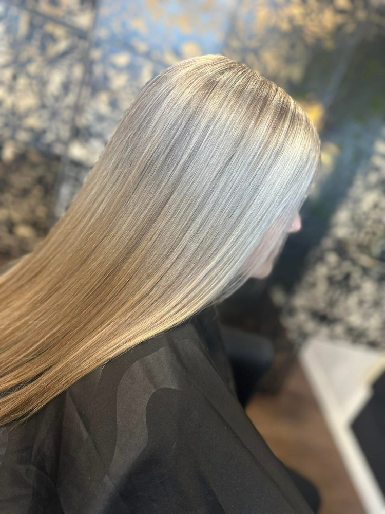 Full Foil Highlight 1 Color at Locs and Lashes in Alcoa, TN