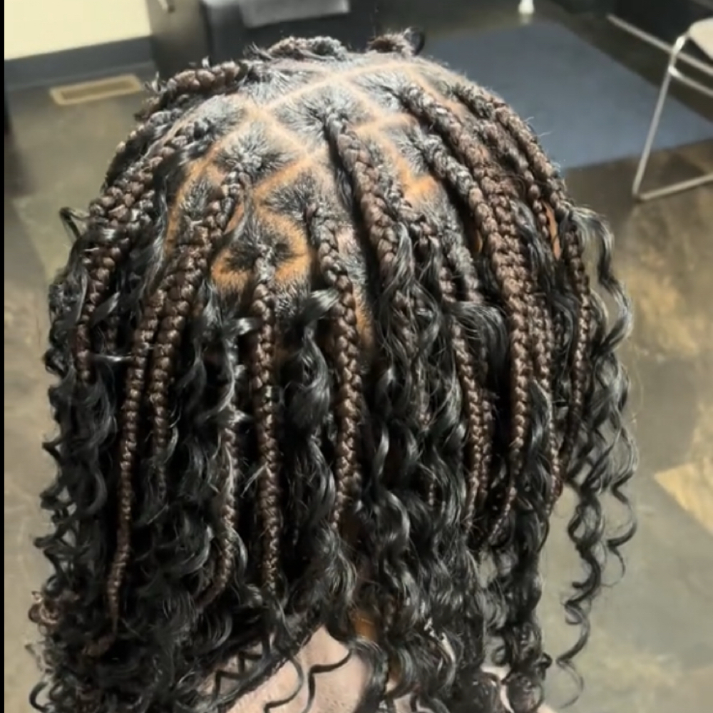 BohoBob-Shoulder Length (Medium) at DaniBraidsLLc in Columbus, OH