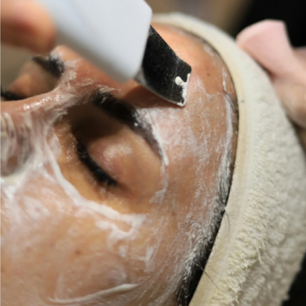 Ultrasonic + Custom Mask Facial