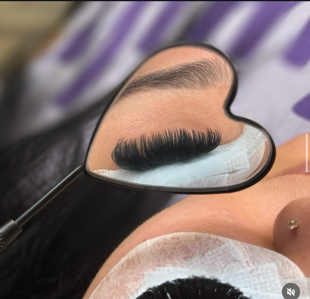 Mini Fill (1 Week Or Less) at Lashdbyzoee in Casa Grande, AZ
