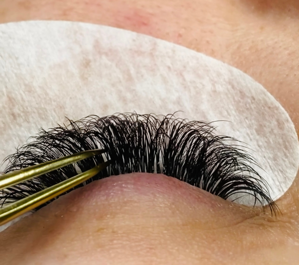 2-4 Week Eyelash Extension Fill
