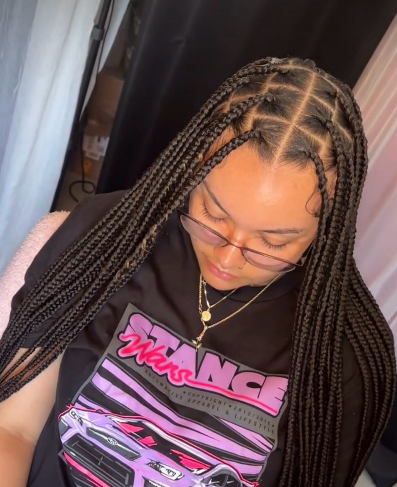 Medium Knotless Braids
