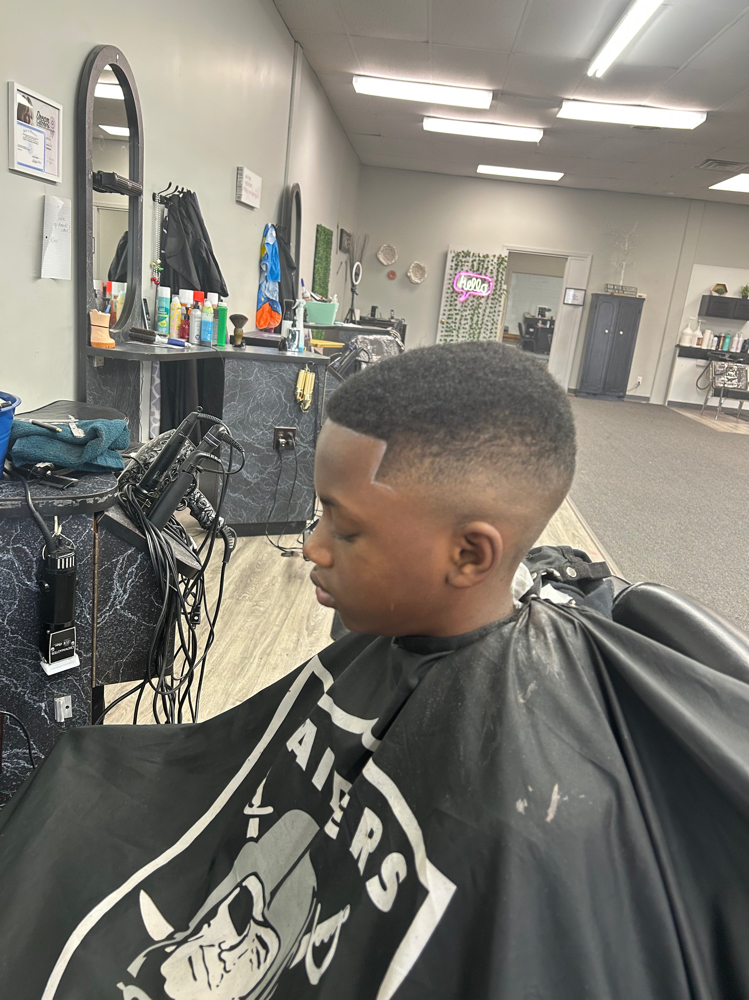 Razer And Or Enhancements (add On) at Takisha Smoot in Malden, MO