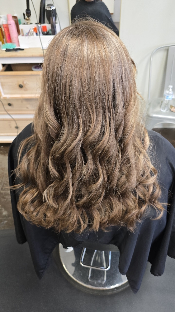 Shampoo & Style