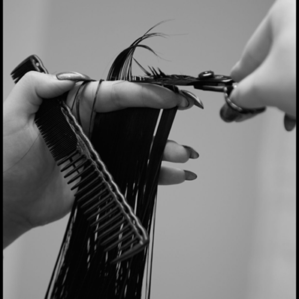 Womens Haircut at Ivey Studio Suites in Vincennes, IN