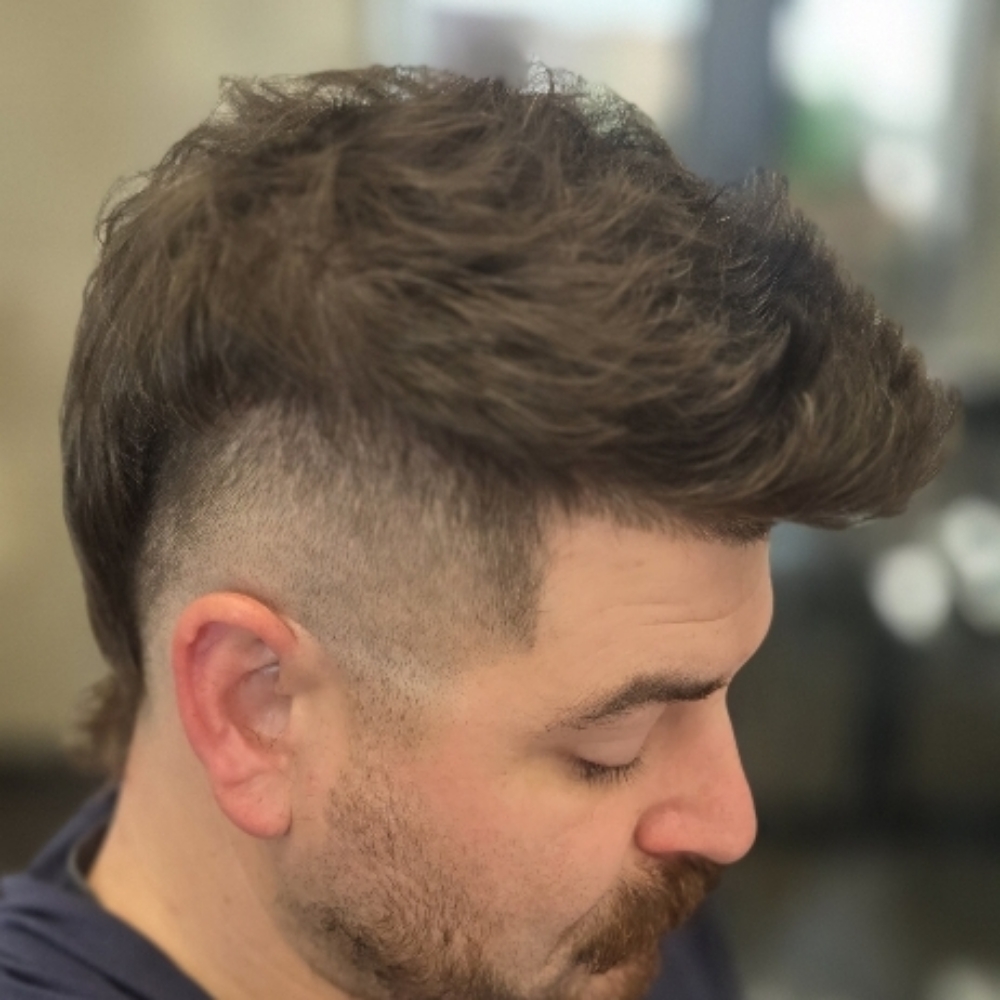 Men's Haircut at Capelli Salone' LLC in New Berlin, WI