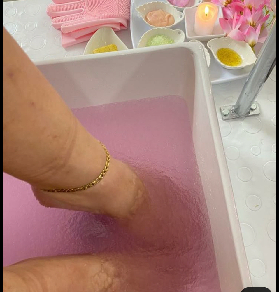 Deluxe Pedi at Nails By Mary Jane in Hanford, CA