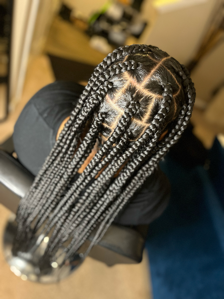 LARGE Knotless (Mid Back) at Styles By Lacci in Glendale, AZ