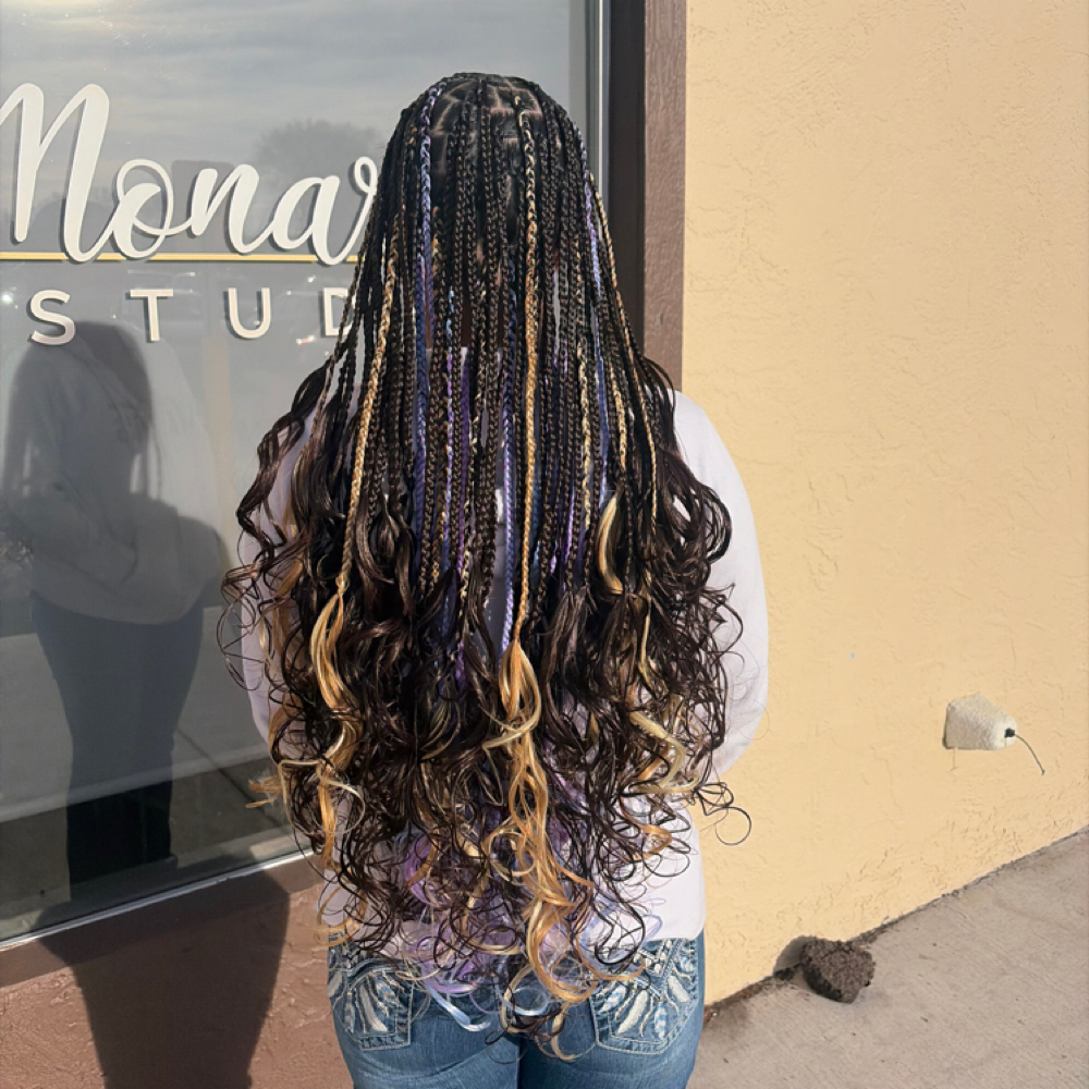 French Curl Knotless at ZeeBeauties in Scottsdale, AZ