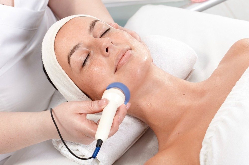 Clarifying Glo Facial-LuxeLight Ser