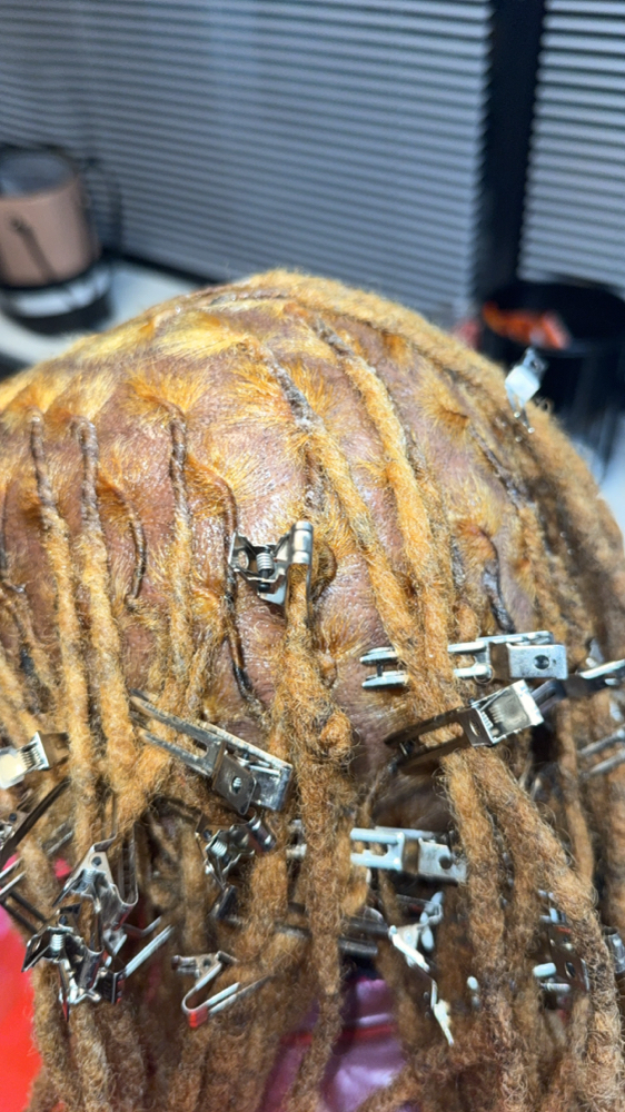 Loc Retwists