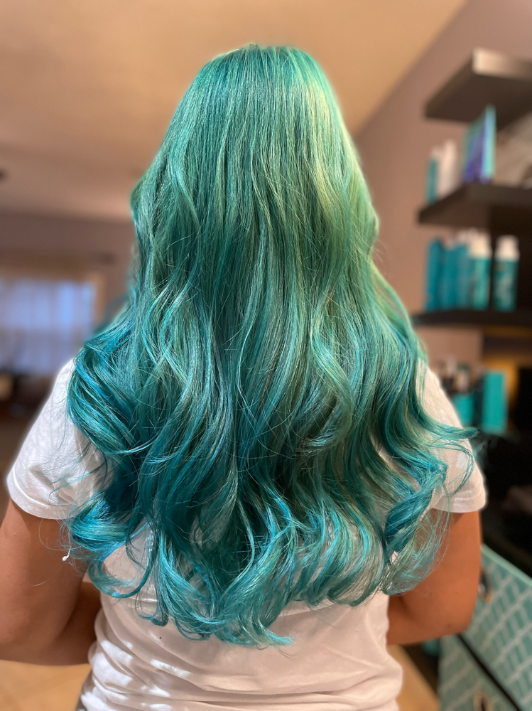 Vivid Fashion Color
