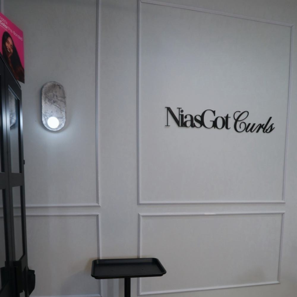 Global blonding(Full Head Bleach) at Niasgotcurls in Independence, MO