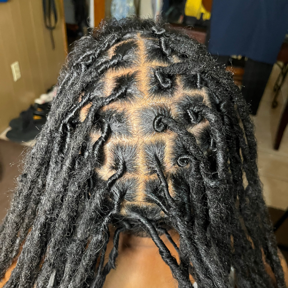Retwist at Elias1stopshop in Houston, TX