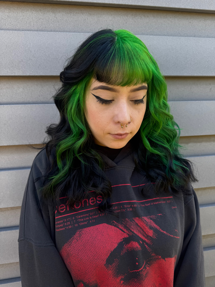 Peakaboo/ Panels/ Halo