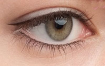 Small Winged Eyeliner