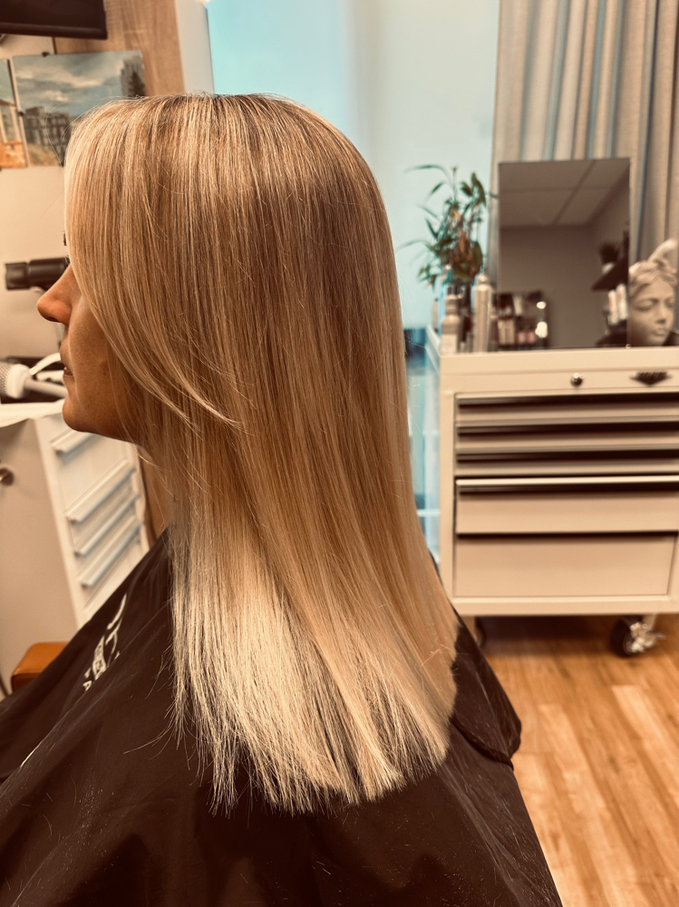 Length Extra at Marta Collectiv’ in Bellevue, WA