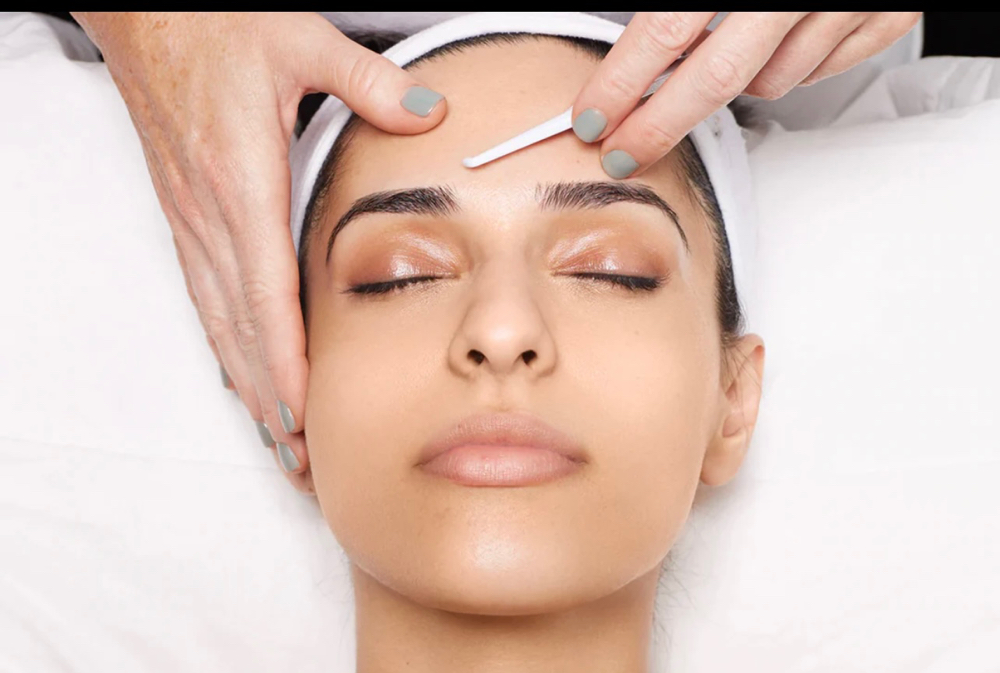 Dermaplane Facial