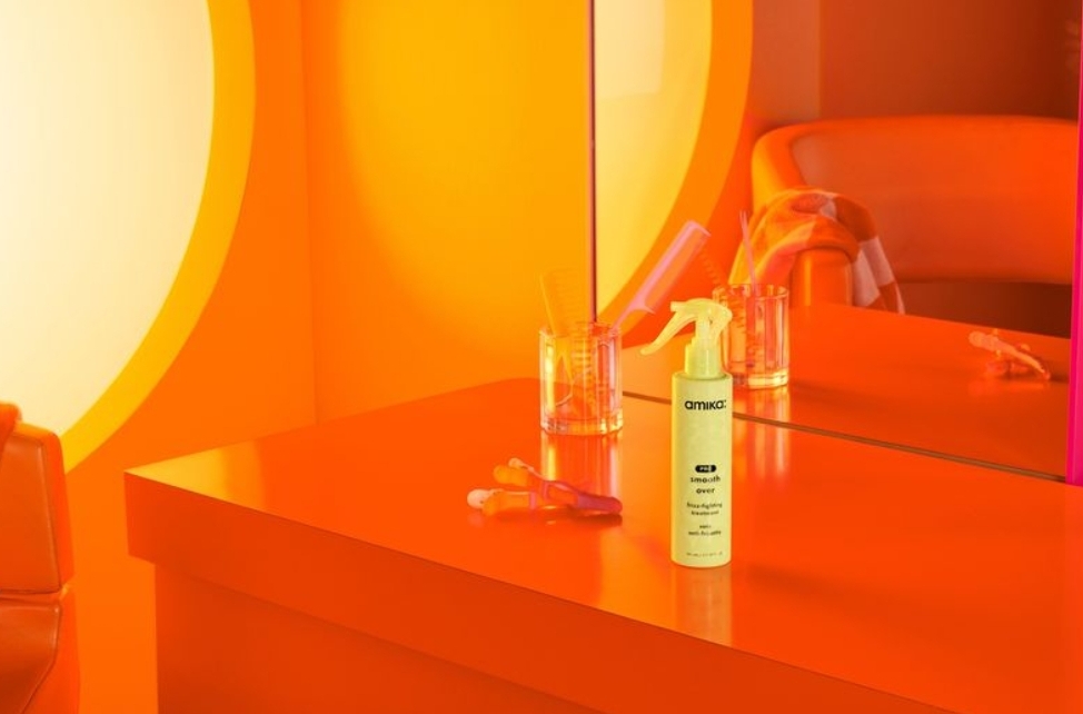 AMIKA REFRESH SILK PRESS