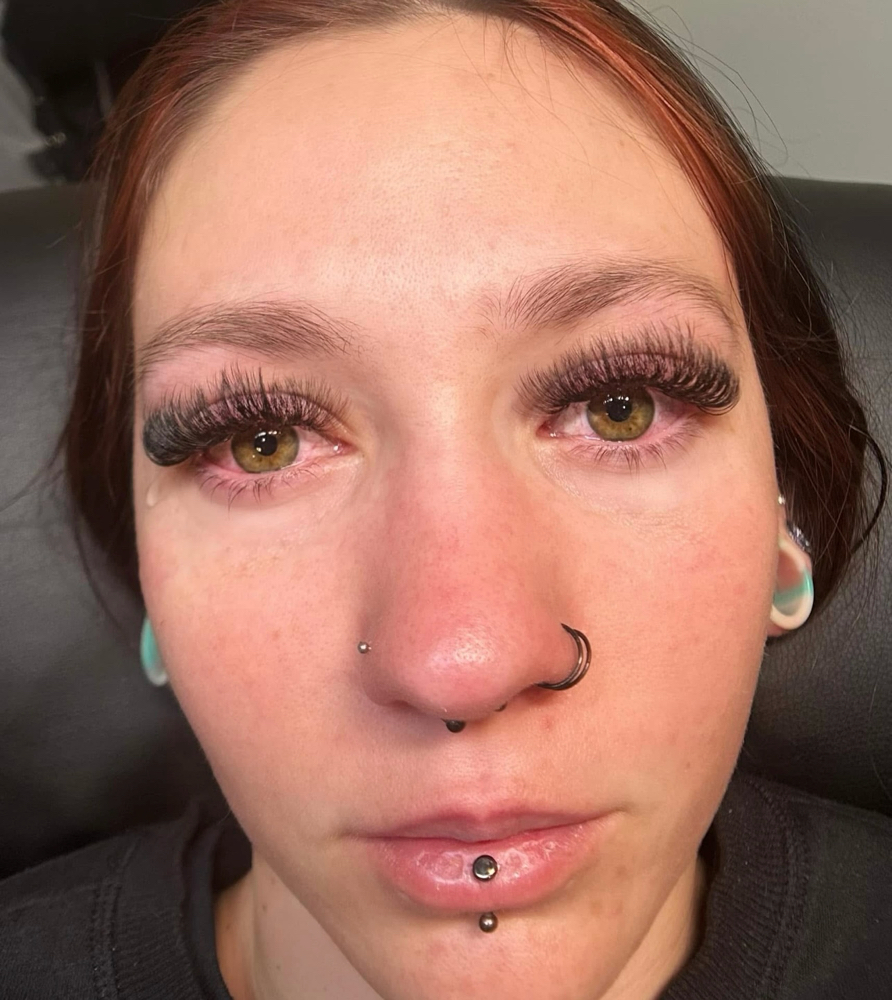 Mega Volume Lash Extensions