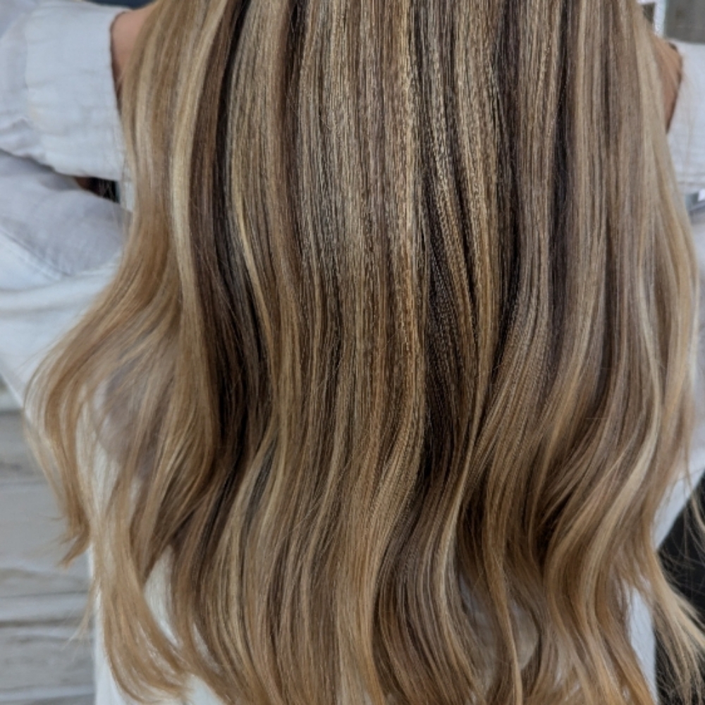Highlight w/ Style at The Rosa Effect @ Revive Salon in Jacksonville, NC