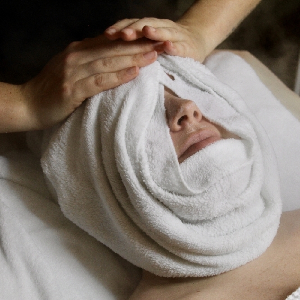 GLOW MINI Facial at EveryBody's Waxing in Centennial, CO