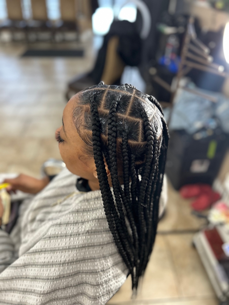 Knotless Large at A&K Plush Hair in detroit, MI