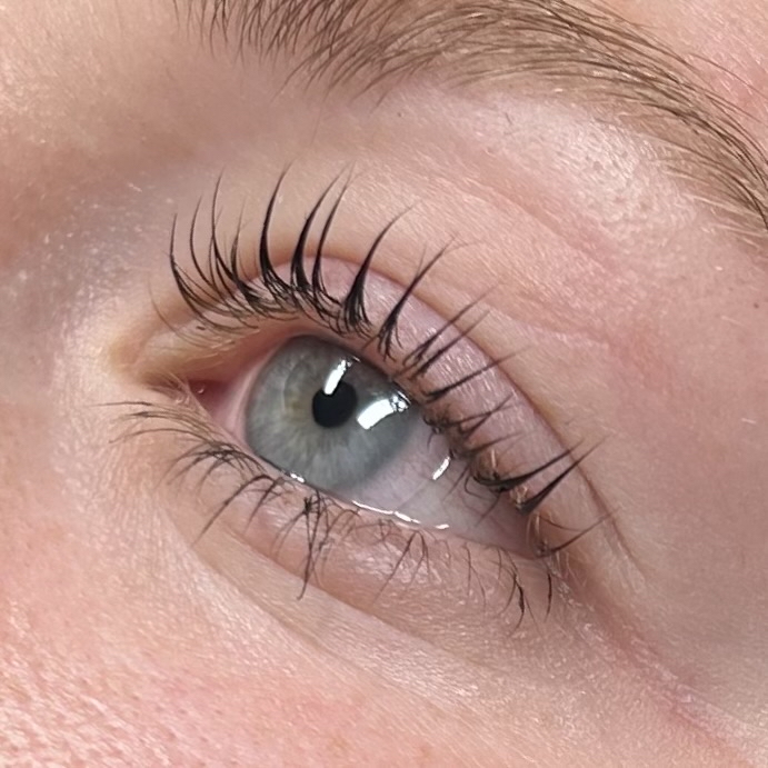 Lash Lift and Tint