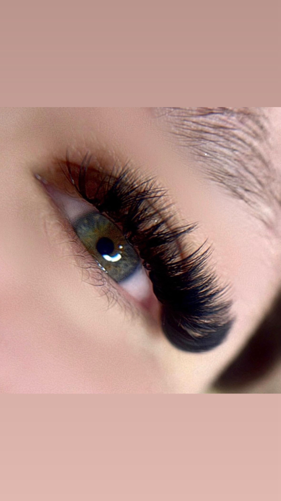 Volume Lash Extentions at Dolled Up in Los Angeles, CA