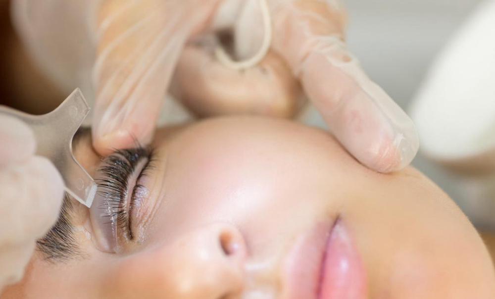 Lash Lift And Tint