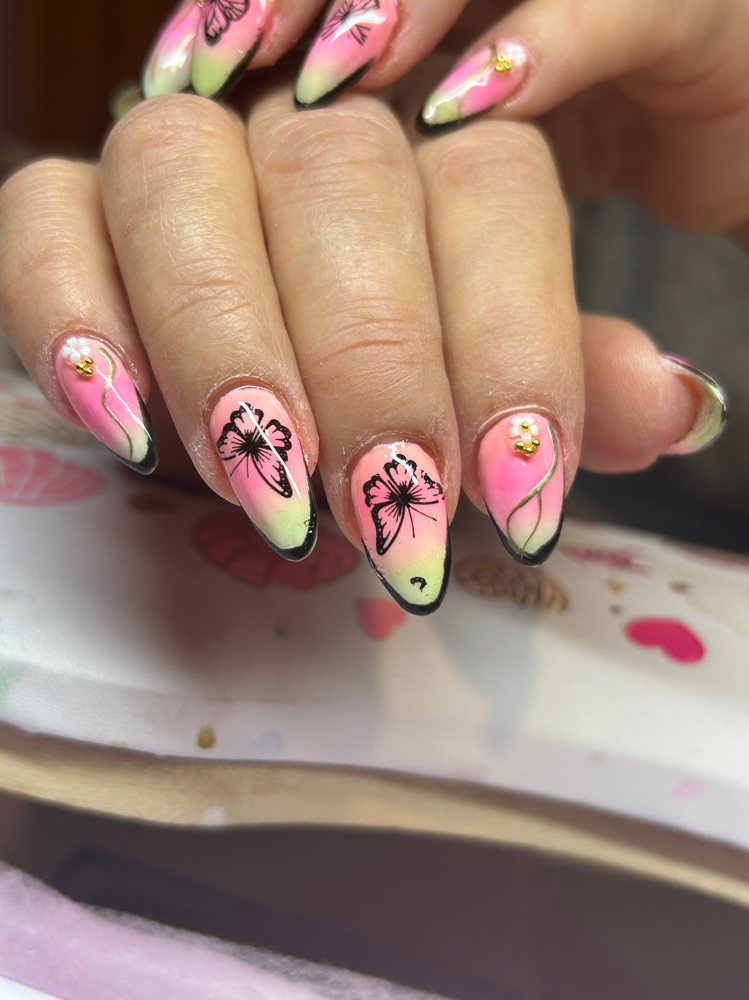 Hands Gel Polish