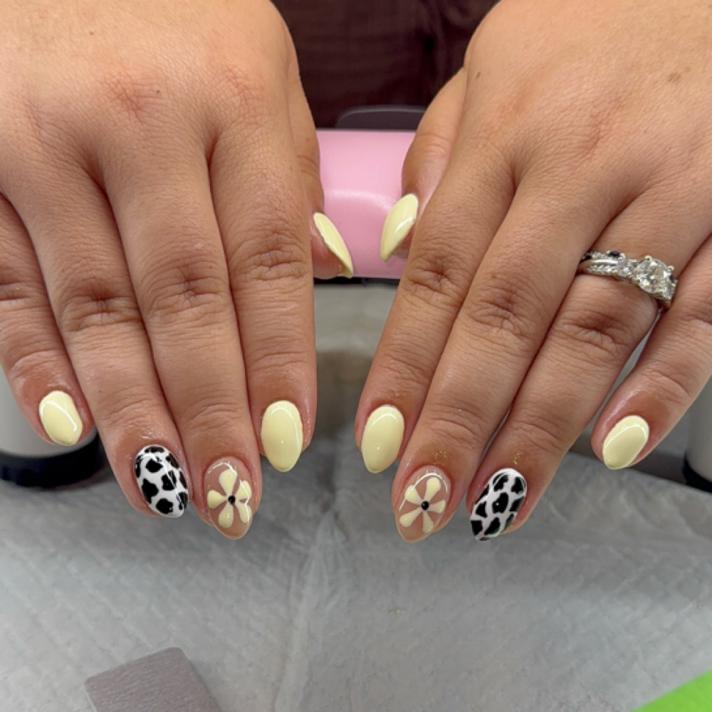 Hard Gel Maincure at Pinky Promise Nail Studio in Royal Oak, MI