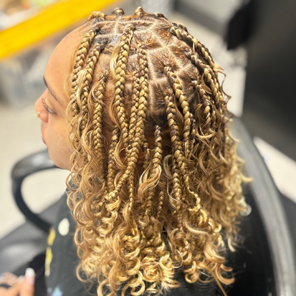 Knotless Bob at Laneighs Hair Vanity in Wichita, KS