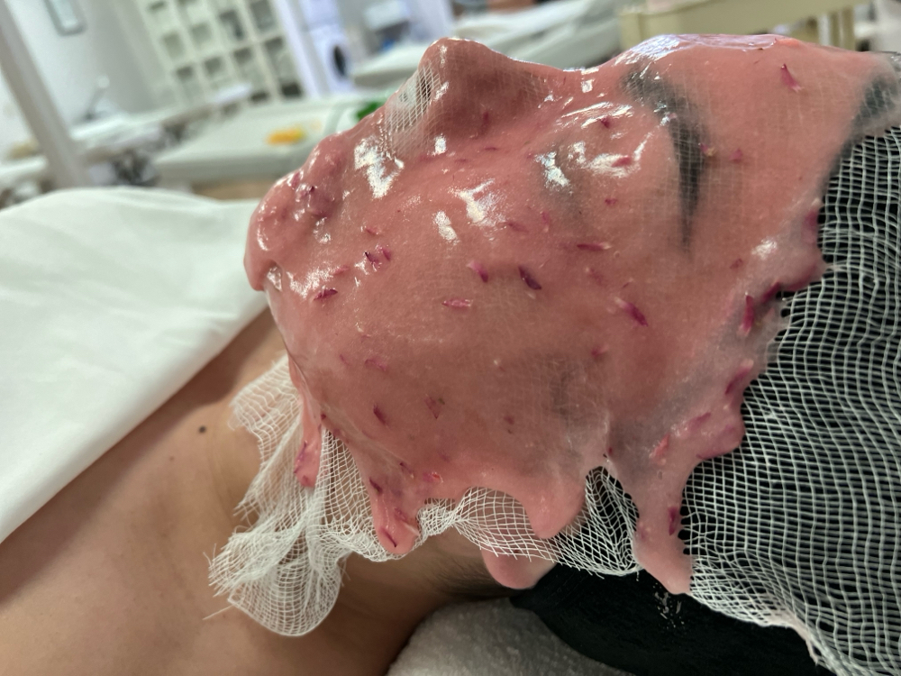 Jelly Mask Treatment