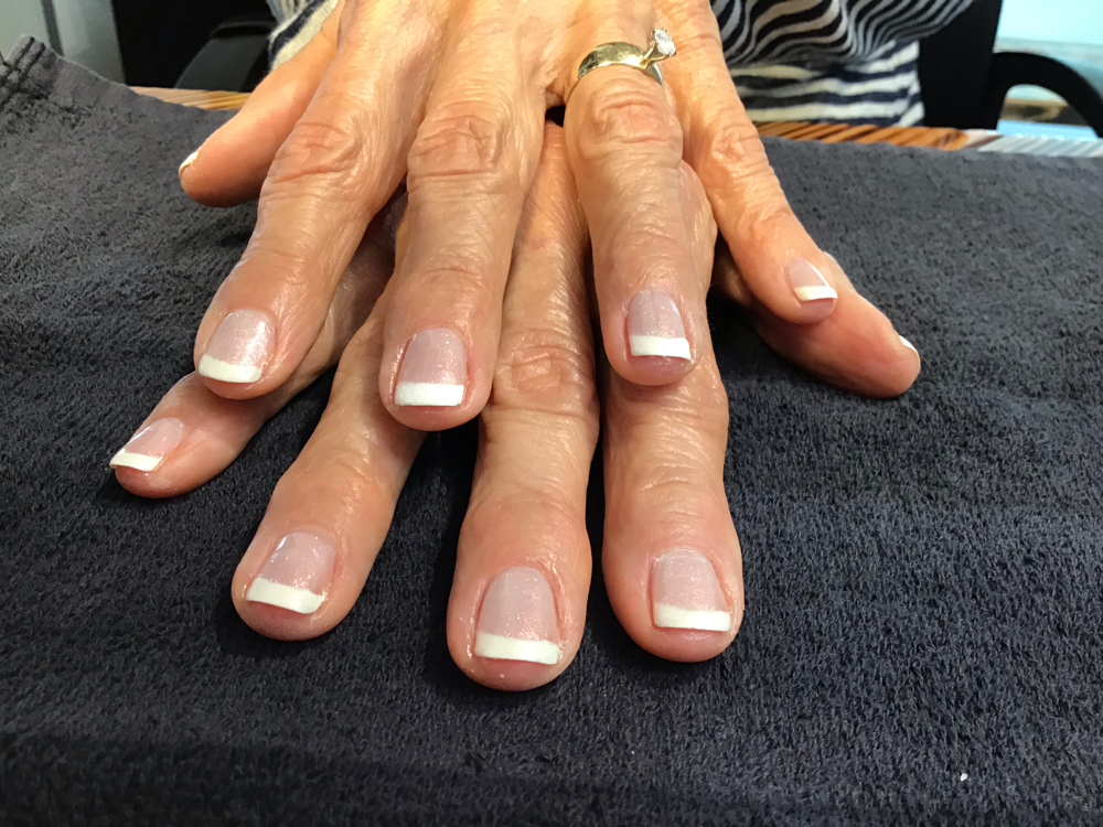 Dazzle Dry Manicure