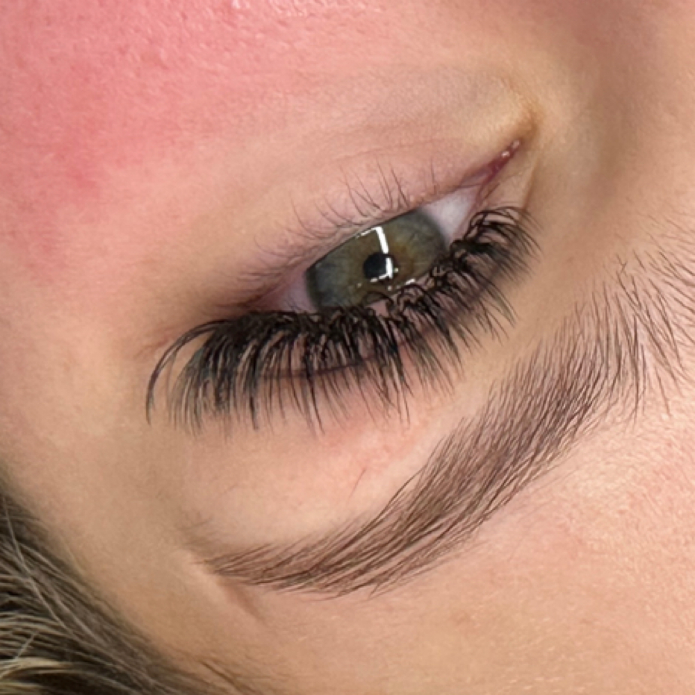 Hybrid lash extensions full set