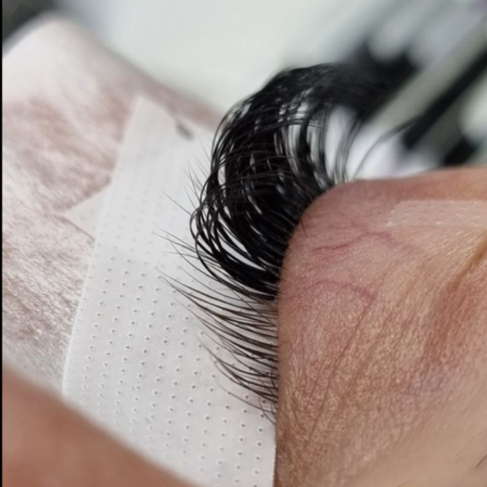 Foreign Fill at Sersi Beauty in Albuquerque, NM