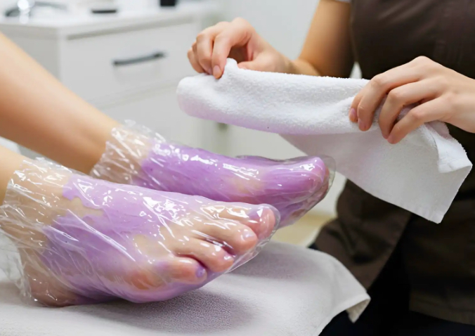 Foot Mask at Aloco. in Fort Myers, FL