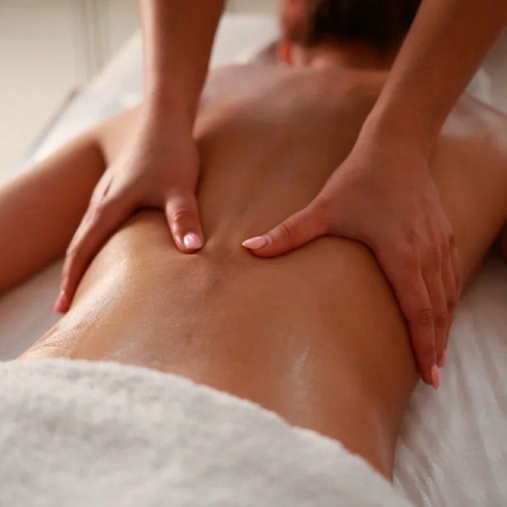 60 Minute Massage at Luxxe Aesthetics in McMinnville, TN