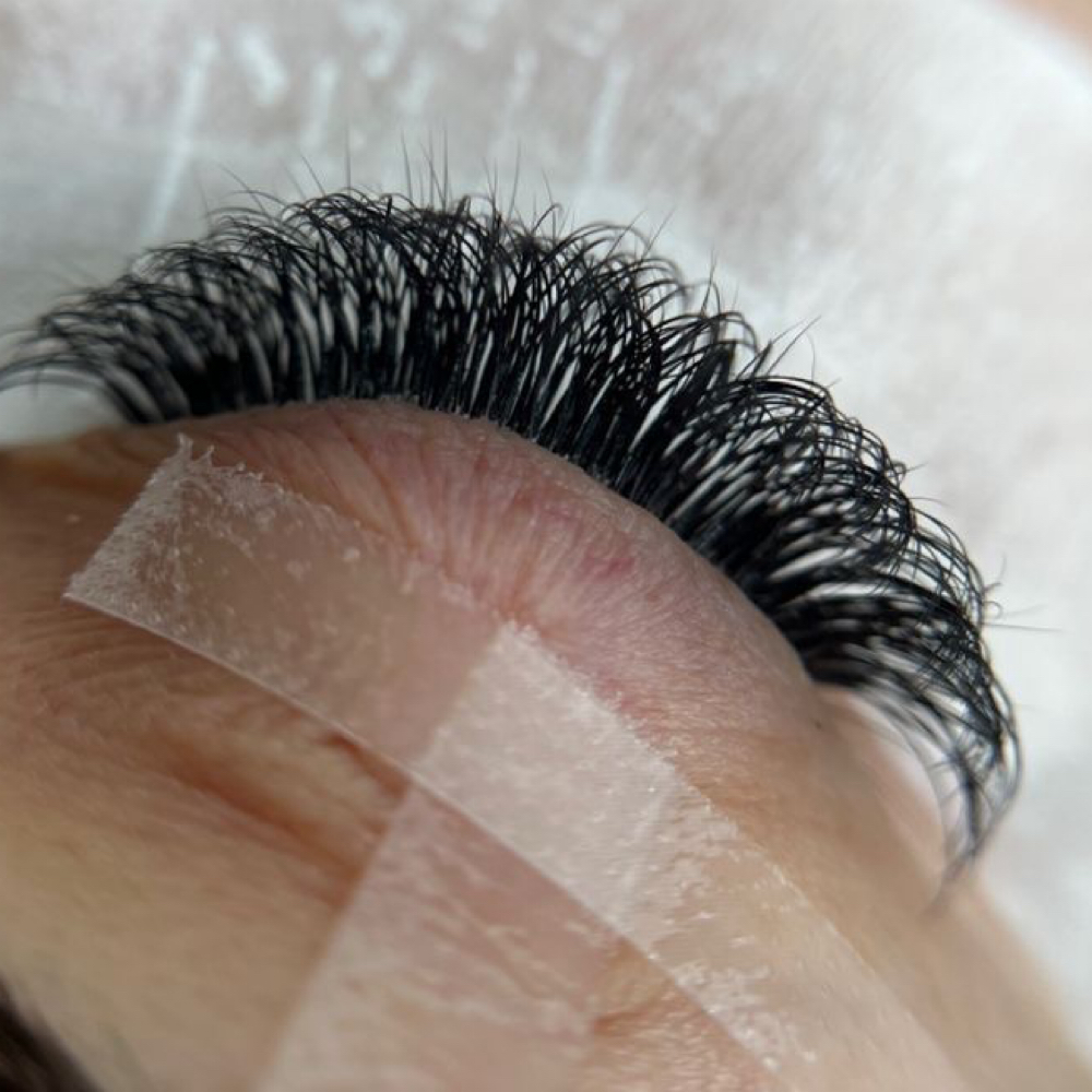 HYBRID SET - REFILL 3 WEEKS at ROSTRO PERFECTO in Hialeah, FL