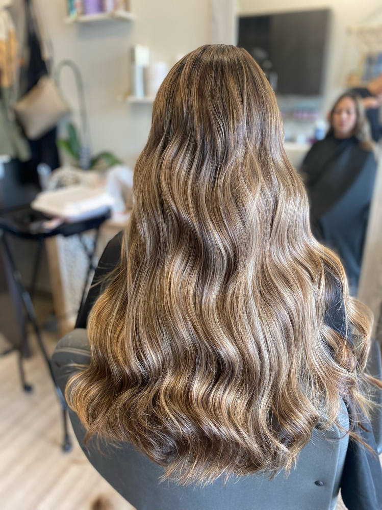 Partial Dimensional Brunette