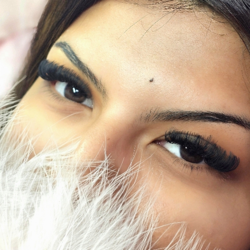 Volume Lash Full Set at Glow & Grow Parlor in Rio Rico, AZ