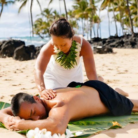 Lomi Lomi Hawaiian Massage