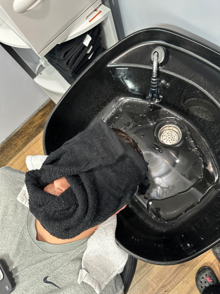 Cut And Shampoo With Hot Towel